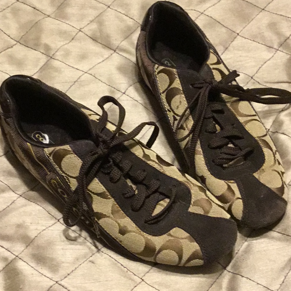 Coach shoes size 8 very good used condition